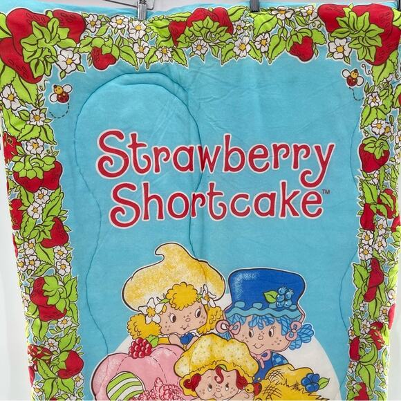 Vintage 80’s Strawberry Shortcake and Friends Colotful Characters Sleeping Bag - Picture 2 of 14